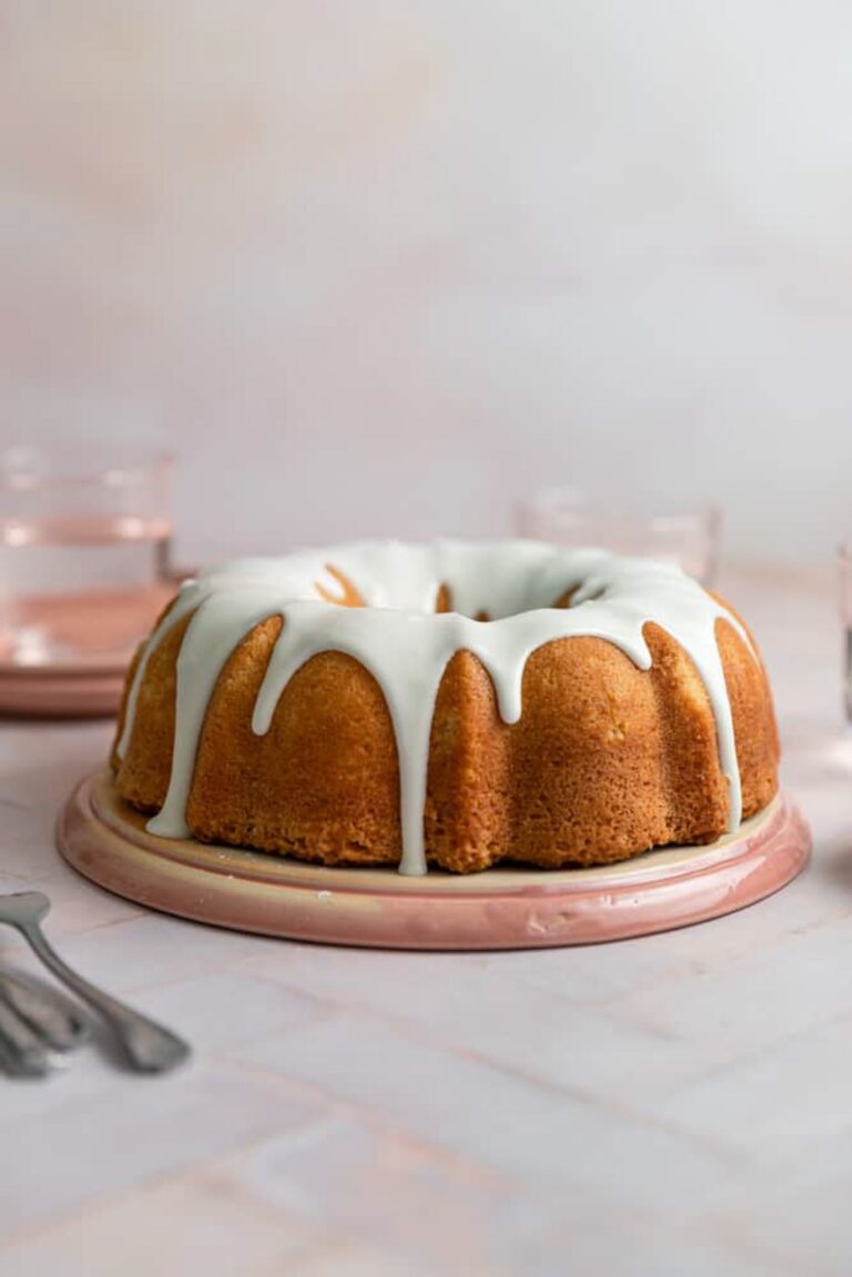 2 Minute Quick Thick Vanilla Glaze for Cakes Frosting And Fettuccine