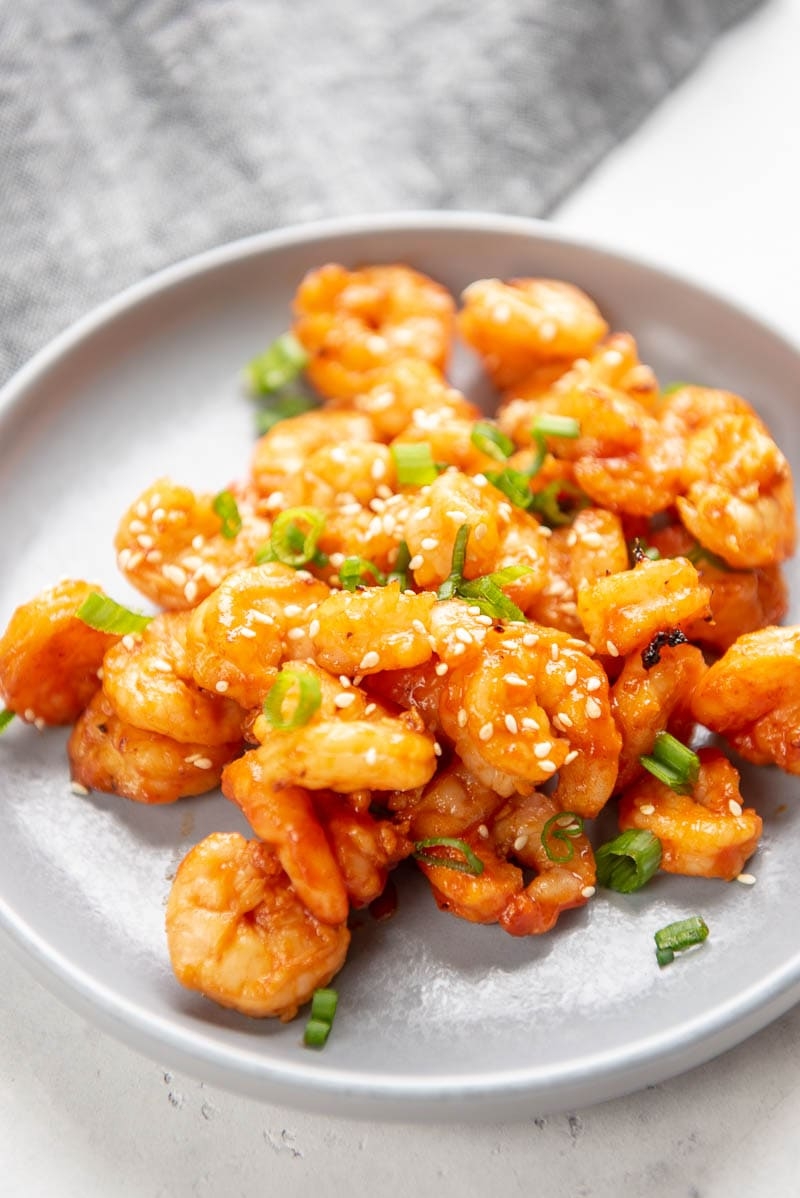 Air Fryer Sriracha Shrimp Garnished Plate