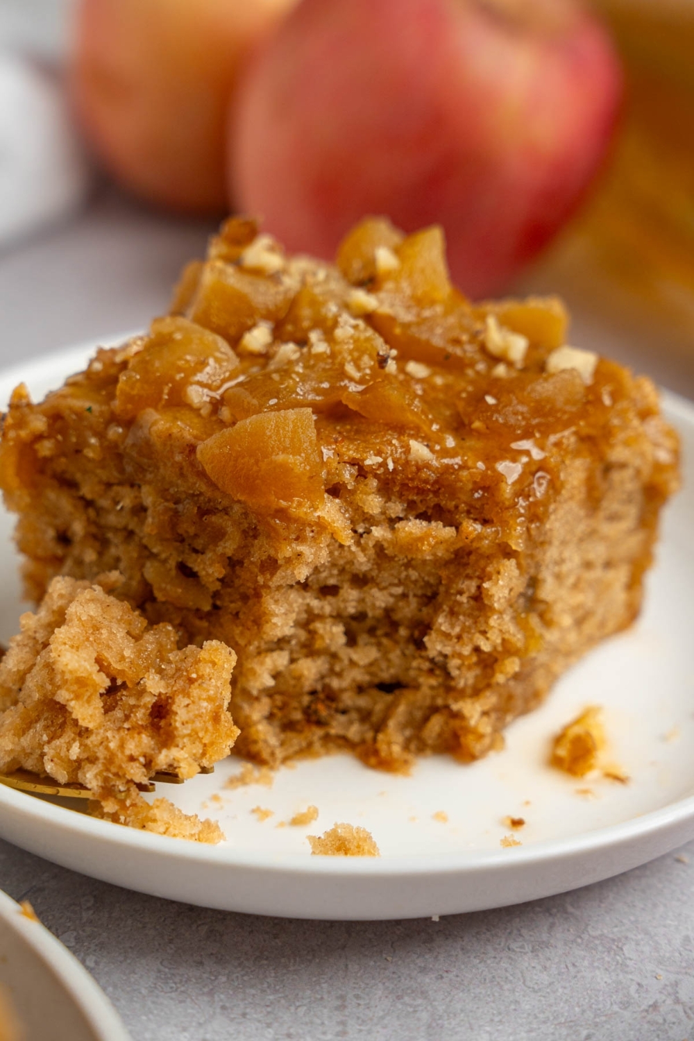 Amish Applesauce Cake Recipe I ve Been Obsessed With Lately