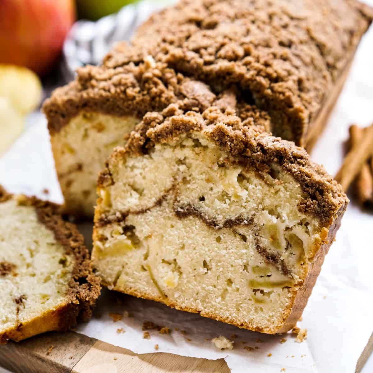Apple Cinnamon Bread With Crumb Topping Joyous Apron
