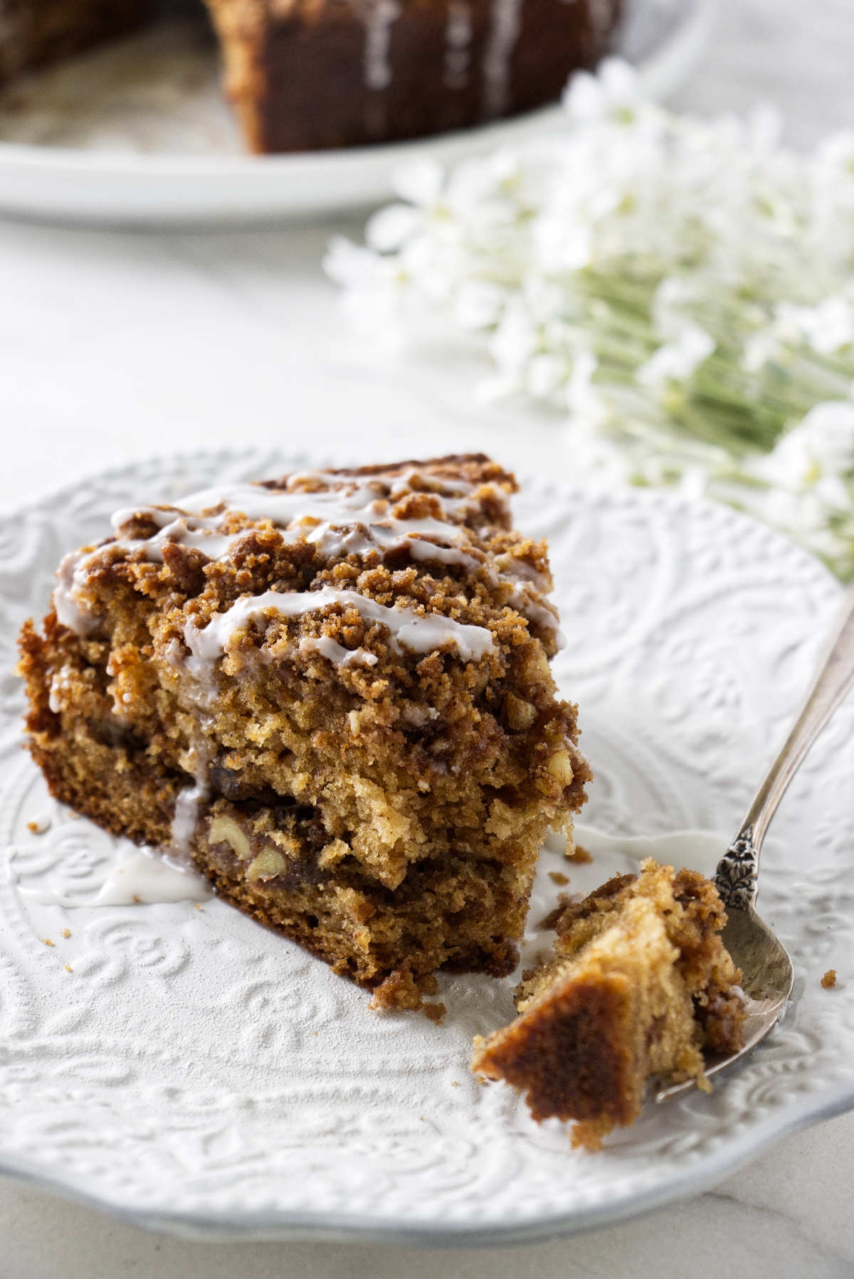 Applesauce Coffee Cake With Streusel Topping Savor The Best