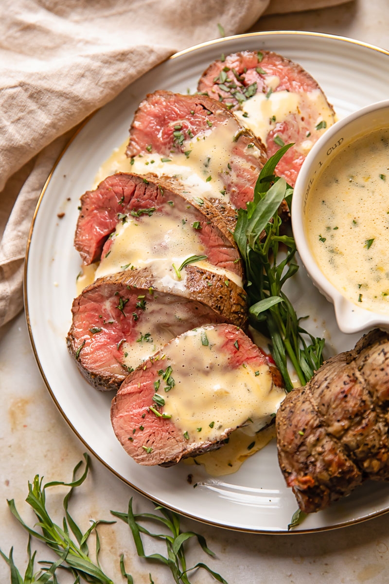 Beef Fillet With Easy Bearnaise Sauce Tenderloin Vikalinka Beef Fillet With Easy Bearnaise Sauce Tenderloin Vikalinka