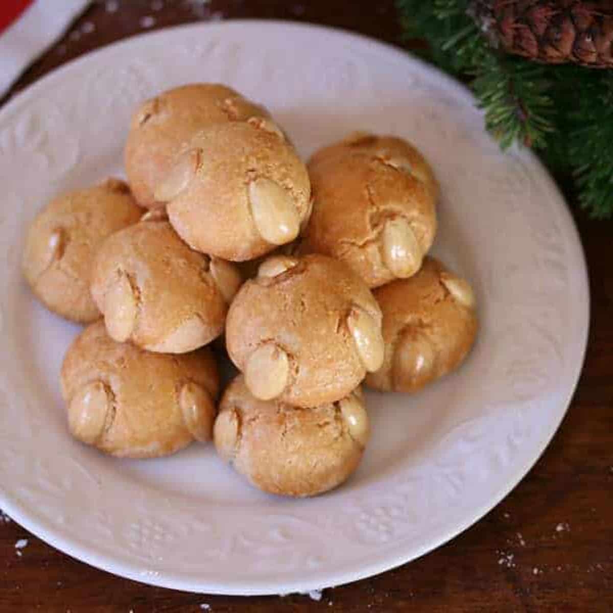 Bethm nnchen German Marzipan Cookies The Daring Gourmet