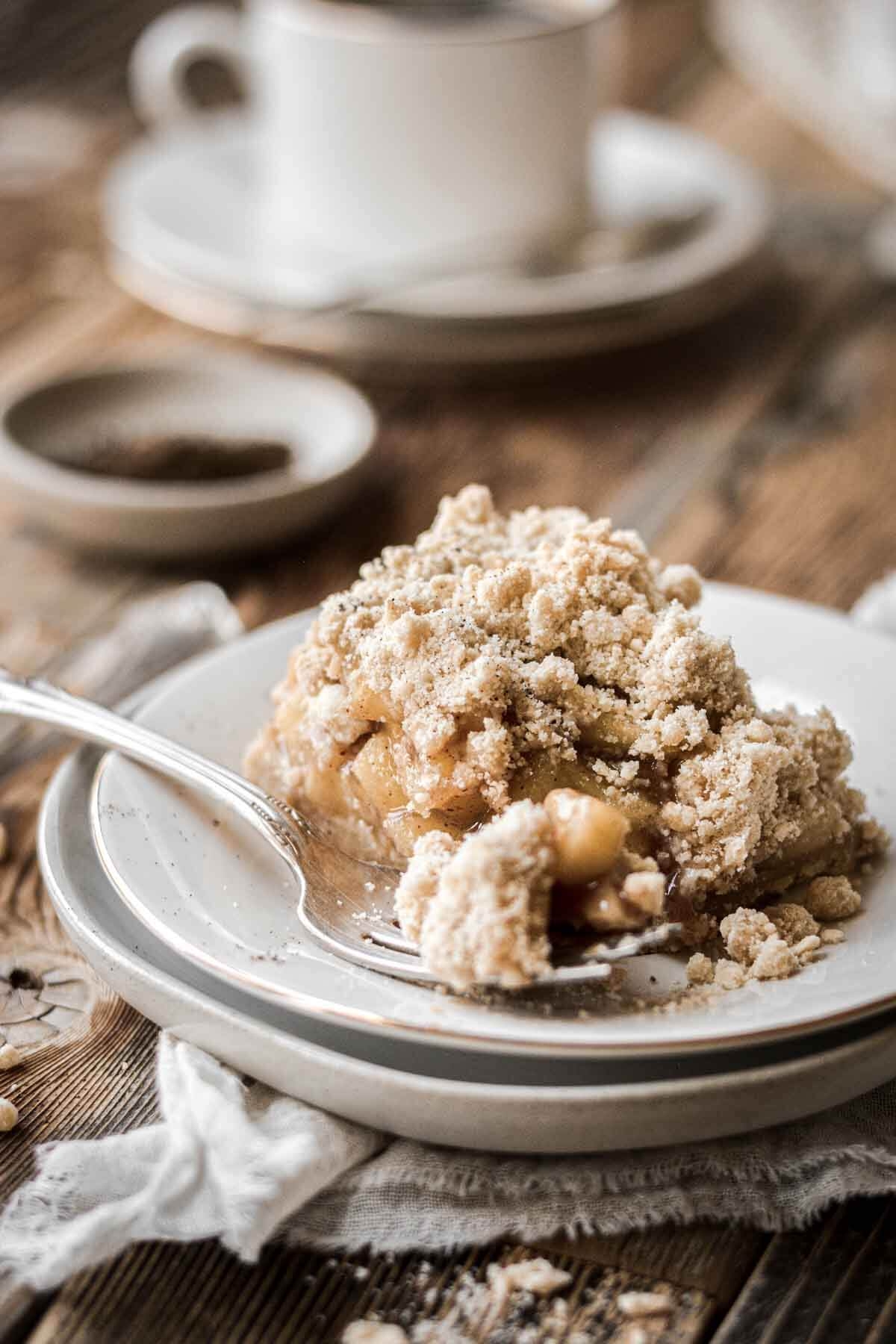 Brown Butter Crumble Apple Pie Bars Curly Girl Kitchen