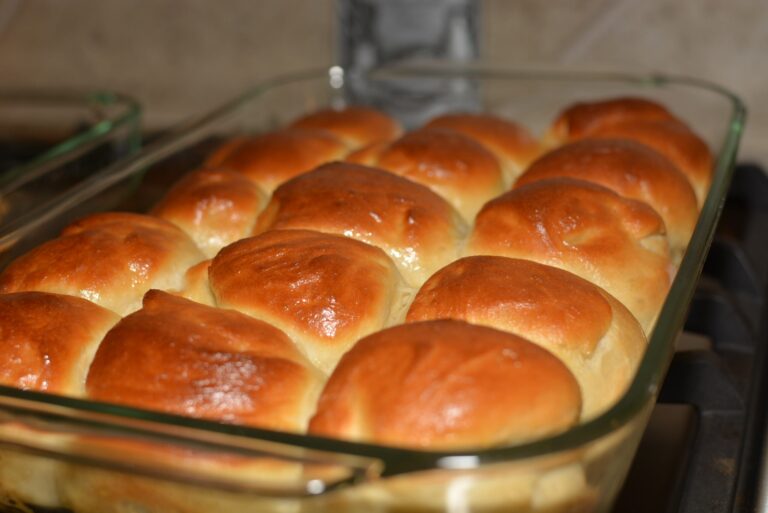 Buttery Bread Machine Rolls The Cookin Chicks
