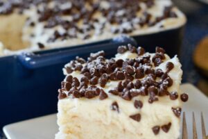 Cannoli Poke Cake