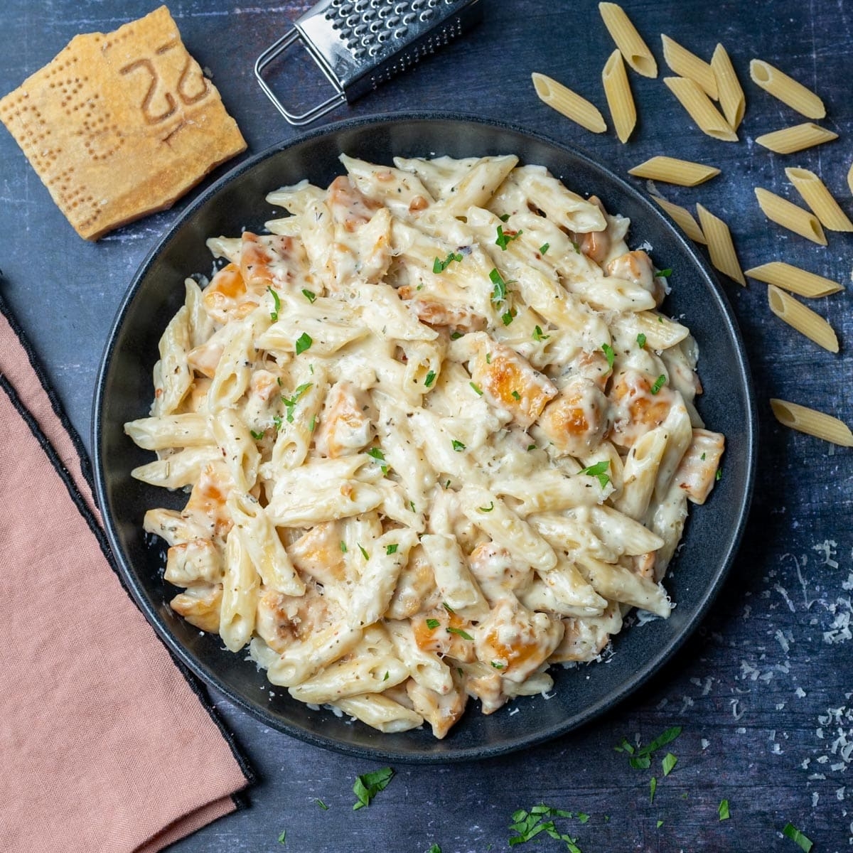 Cheesy Chicken Pasta Skinny Spatula