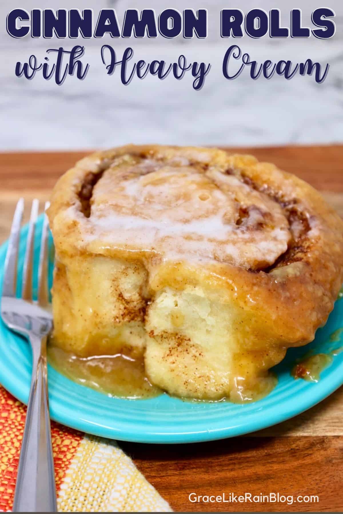 cinnamon roll recipe with heavy cream