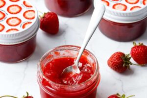Classic Strawberry Jam 3 Ways Old Fashioned Regular Pectin And Low Sugar Pectin Love And Olive Oil
