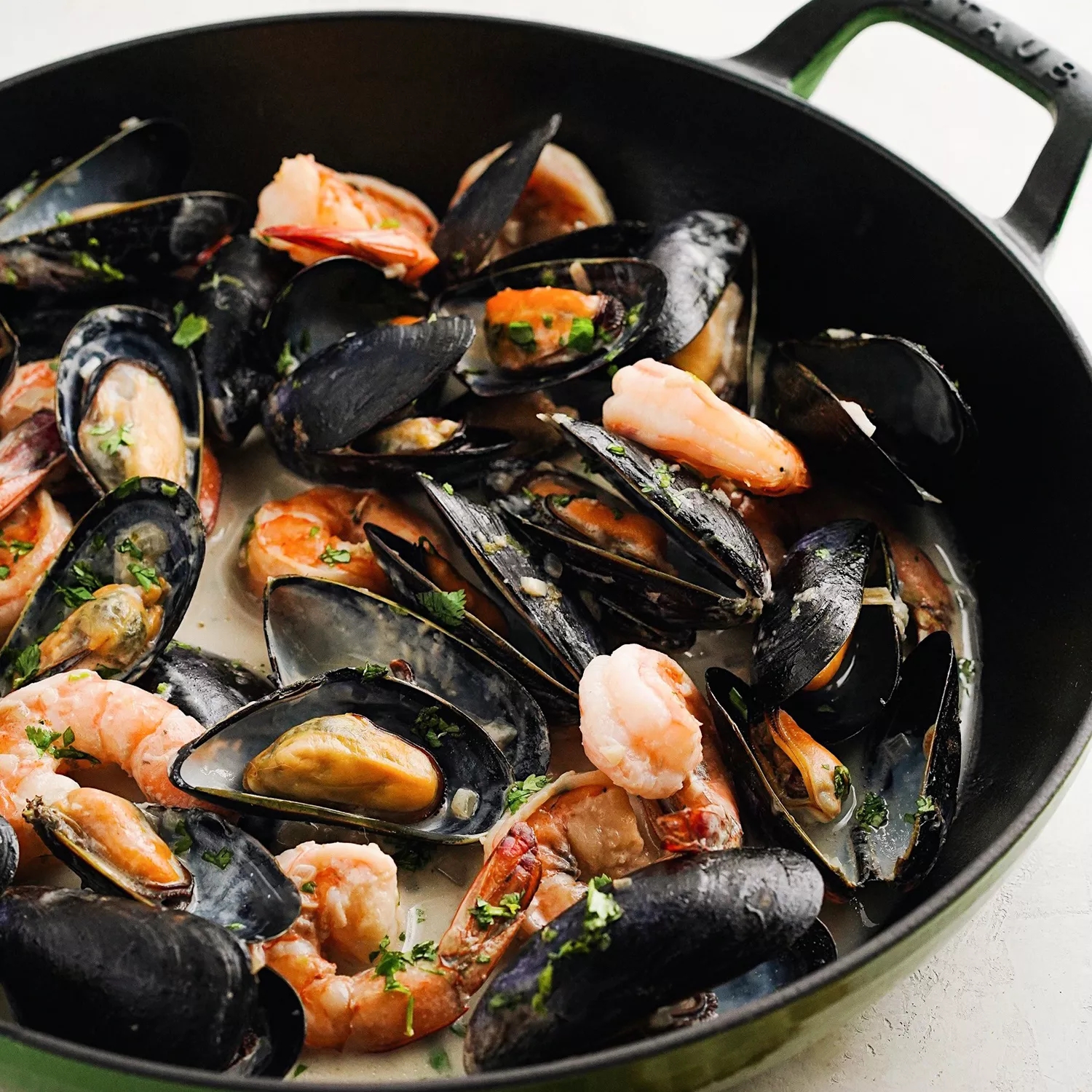 Coconut Lemongrass Mussels And Shrimp Recipe Sur La Table