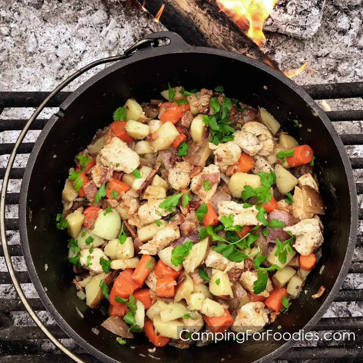Dutch Oven Chicken And Potatoes Simple Ingredient One Pot Meal Dutch Oven Chicken And Potatoes Simple Ingredient One Pot Meal