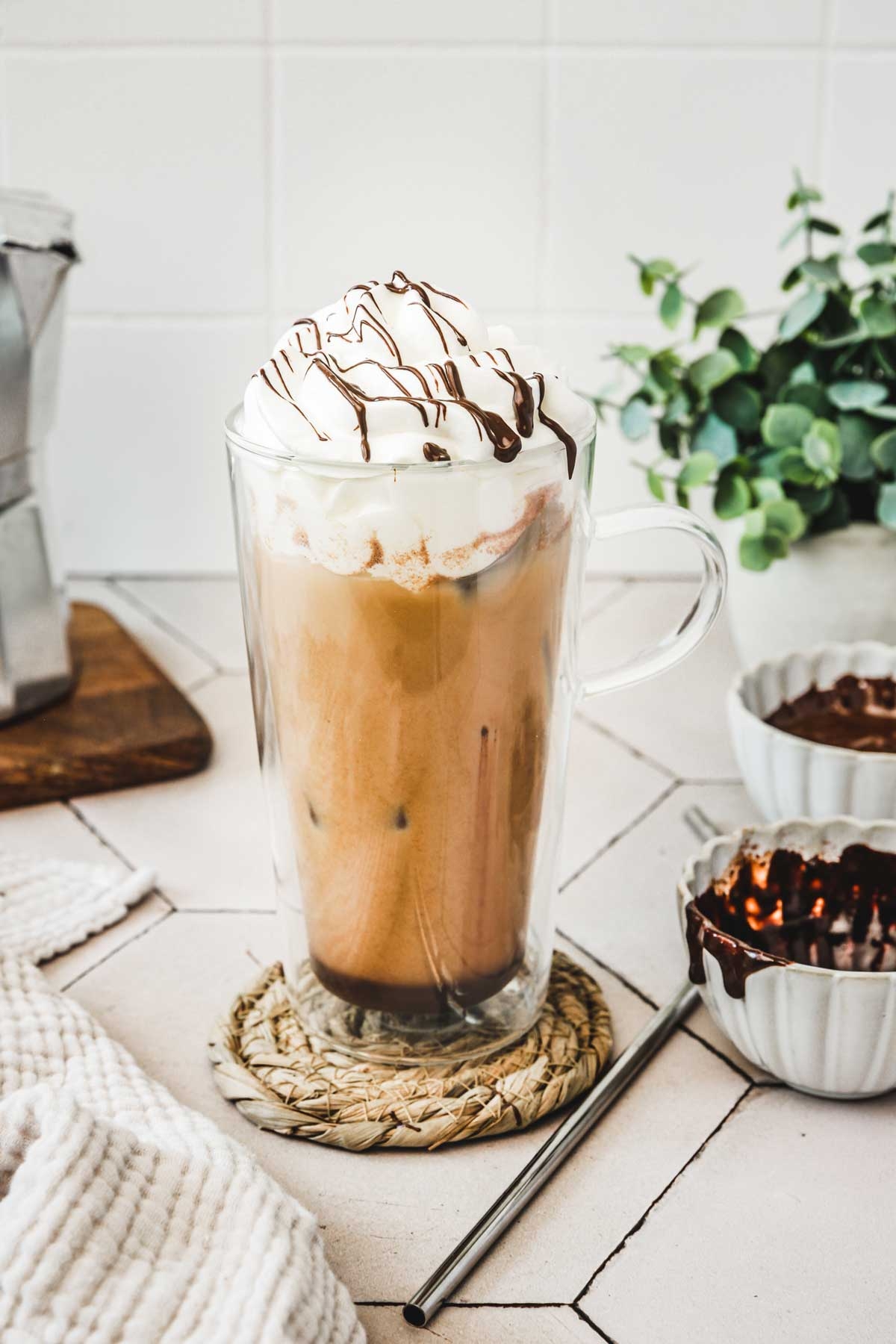 Easy 5 minutes Iced Mocha Latte Recipe Sweetly Cakes