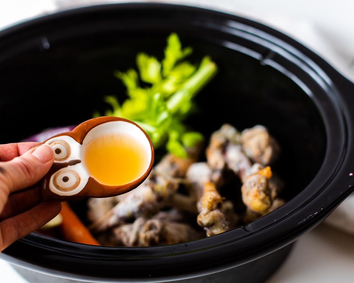 Easy Crockpot Bone Broth Recipe Slow Cooker How To Fit Mama Real Food Easy Crockpot Bone Broth Recipe Slow Cooker How To Fit Mama Real Food