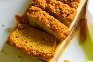 Easy Moist Applesauce Bread With Crumb Topping Dash Of Jazz