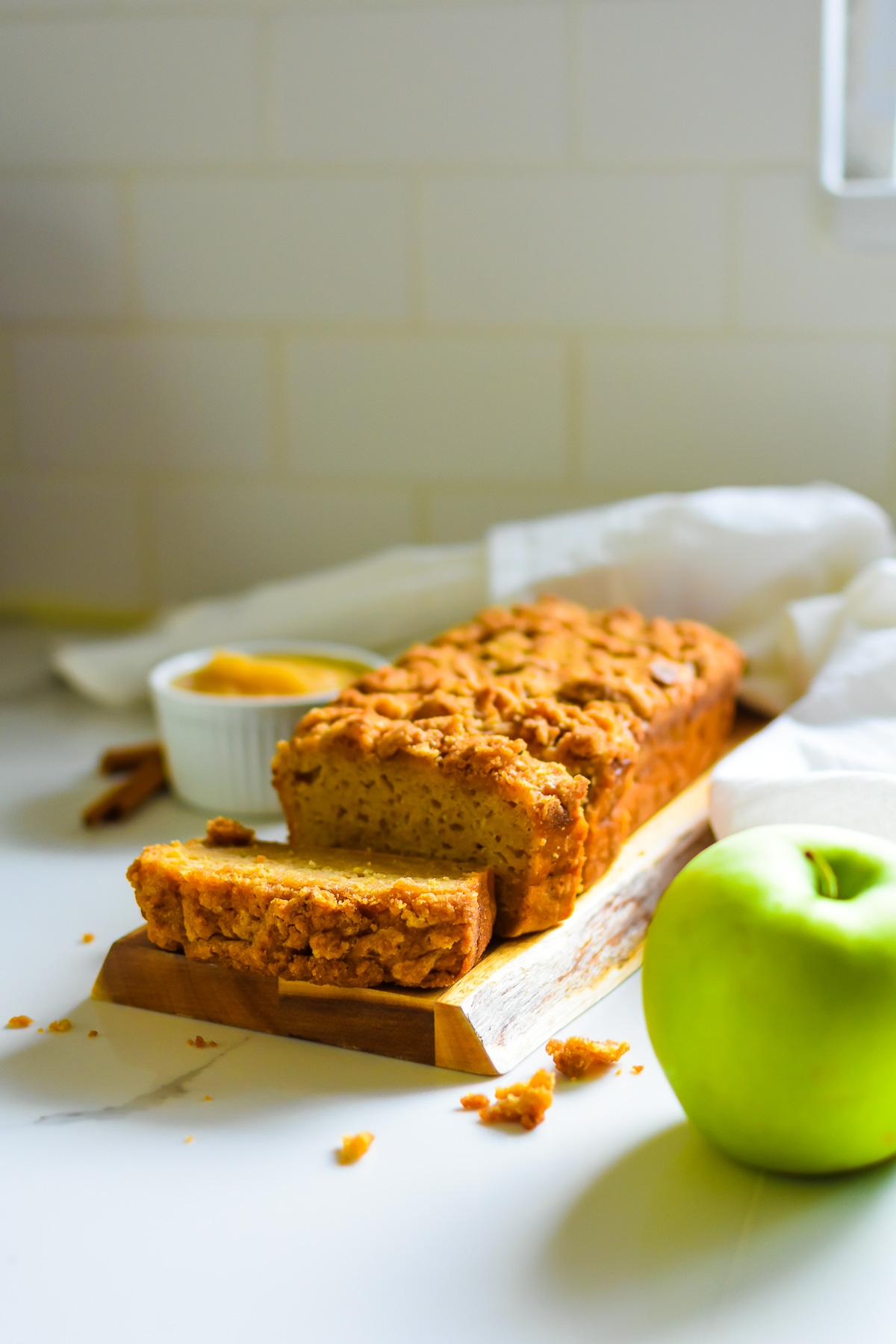 Easy Moist Applesauce Bread With Crumb Topping Dash Of Jazz