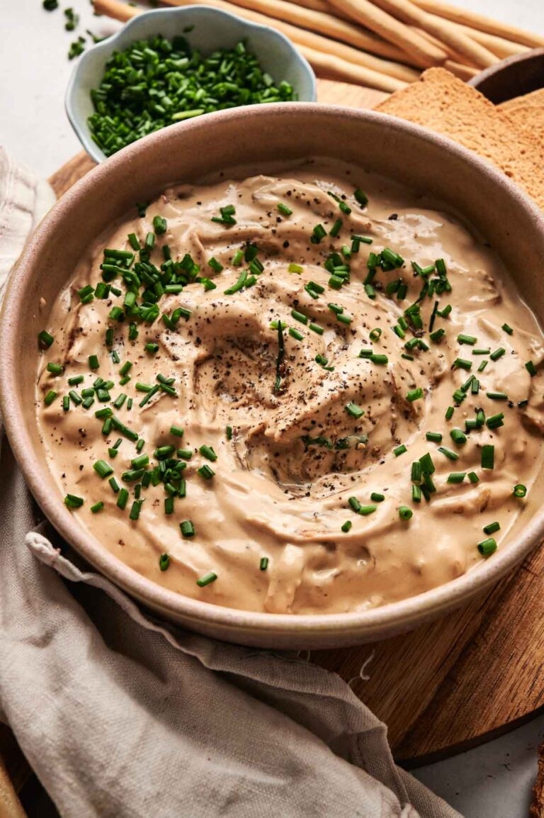 French Onion Dip Recipe with Caramelized Onions 