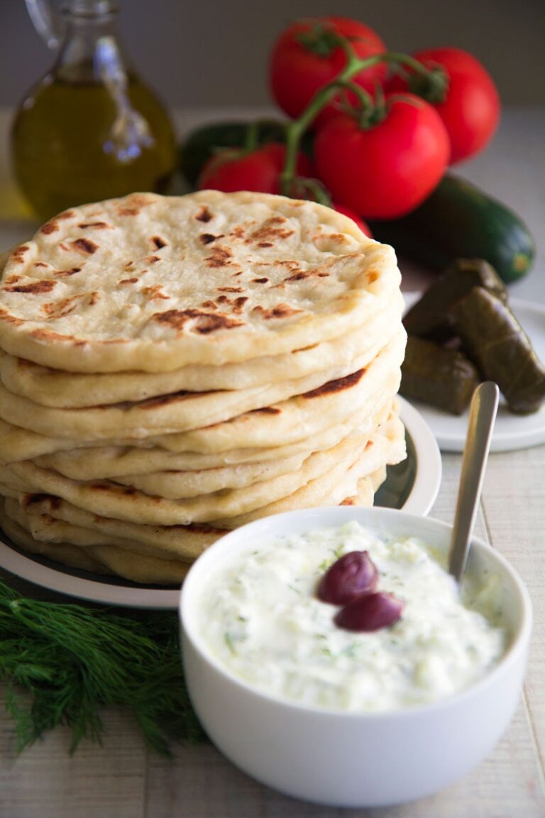 GREEK PITA BREAD RECIPE Easy And Tasty Philosokitchen