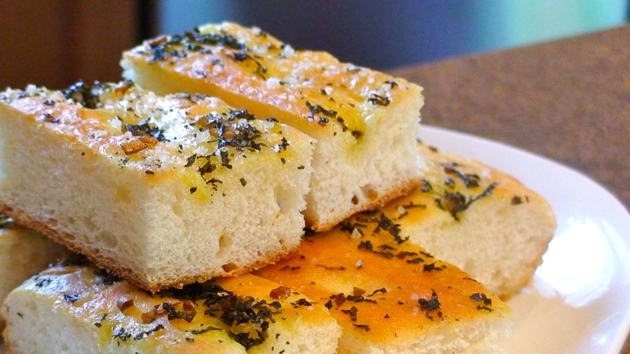 Herb And Garlic Focaccia Bread Rouxbe Online Culinary School