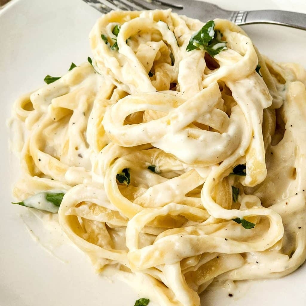 Homemade Alfredo Sauce Olive Garden Copycat 