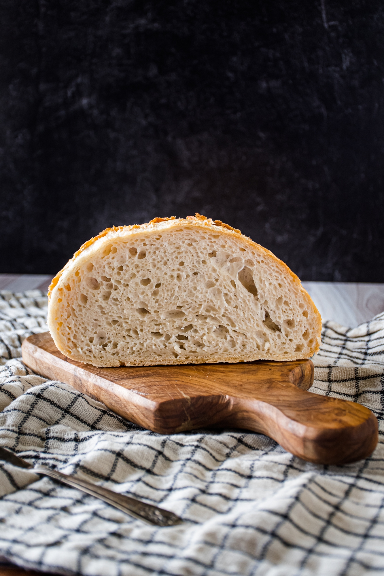 Homemade Dutch Oven Bread Kneaded And No Knead Methods Kitchen Joy