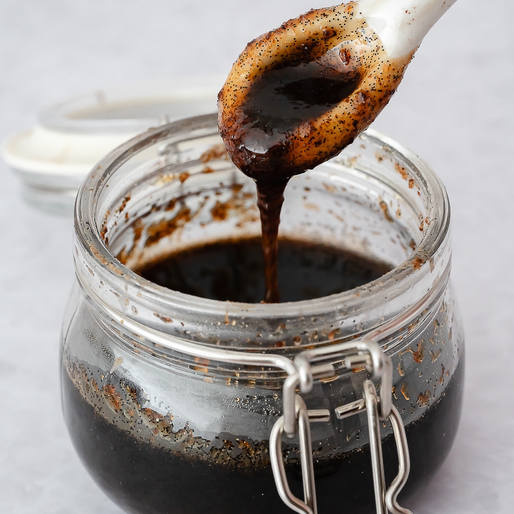 How To Make Pure Vanilla Bean Paste In Laura s Bakery