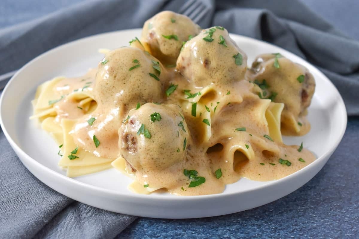 meatballs and gravy recipe