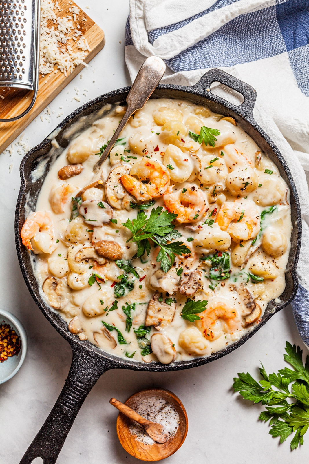 One Pan Creamy Gnocchi With Shrimp And Spinach Olive Mango