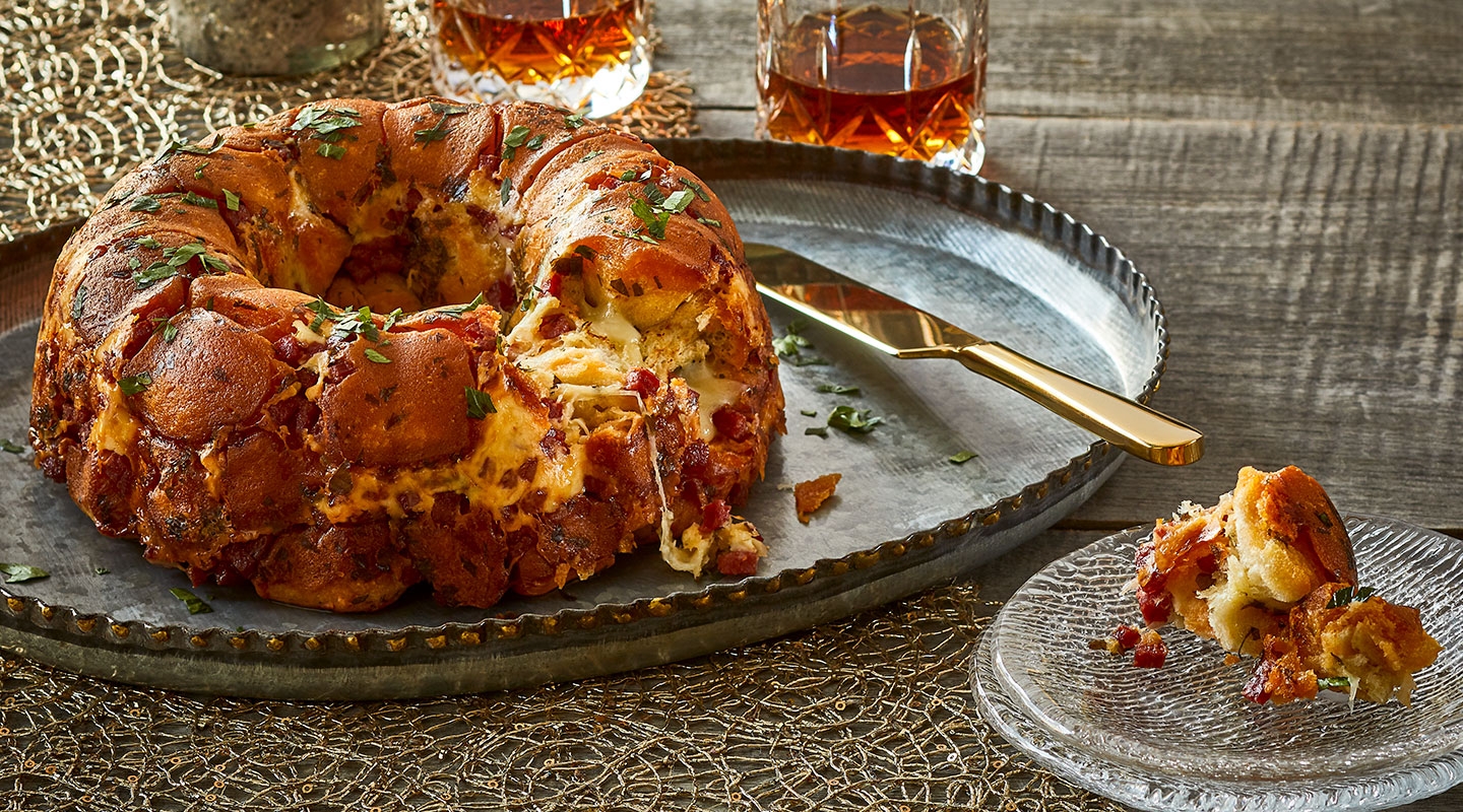 Pepperoni Pizza Monkey Bread Recipe Wisconsin Cheese Pepperoni Pizza Monkey Bread Recipe Wisconsin Cheese