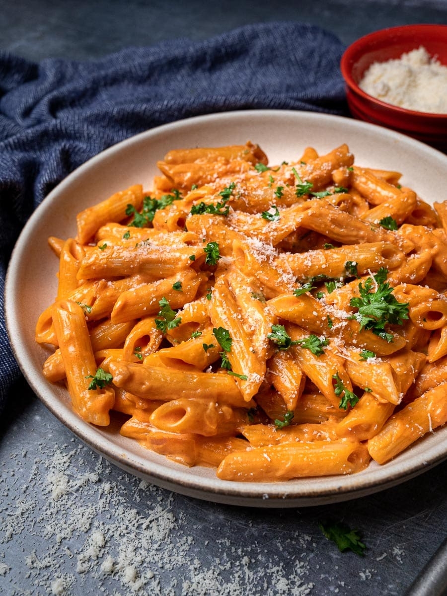 Pink Sauce Pasta Skinny Spatula