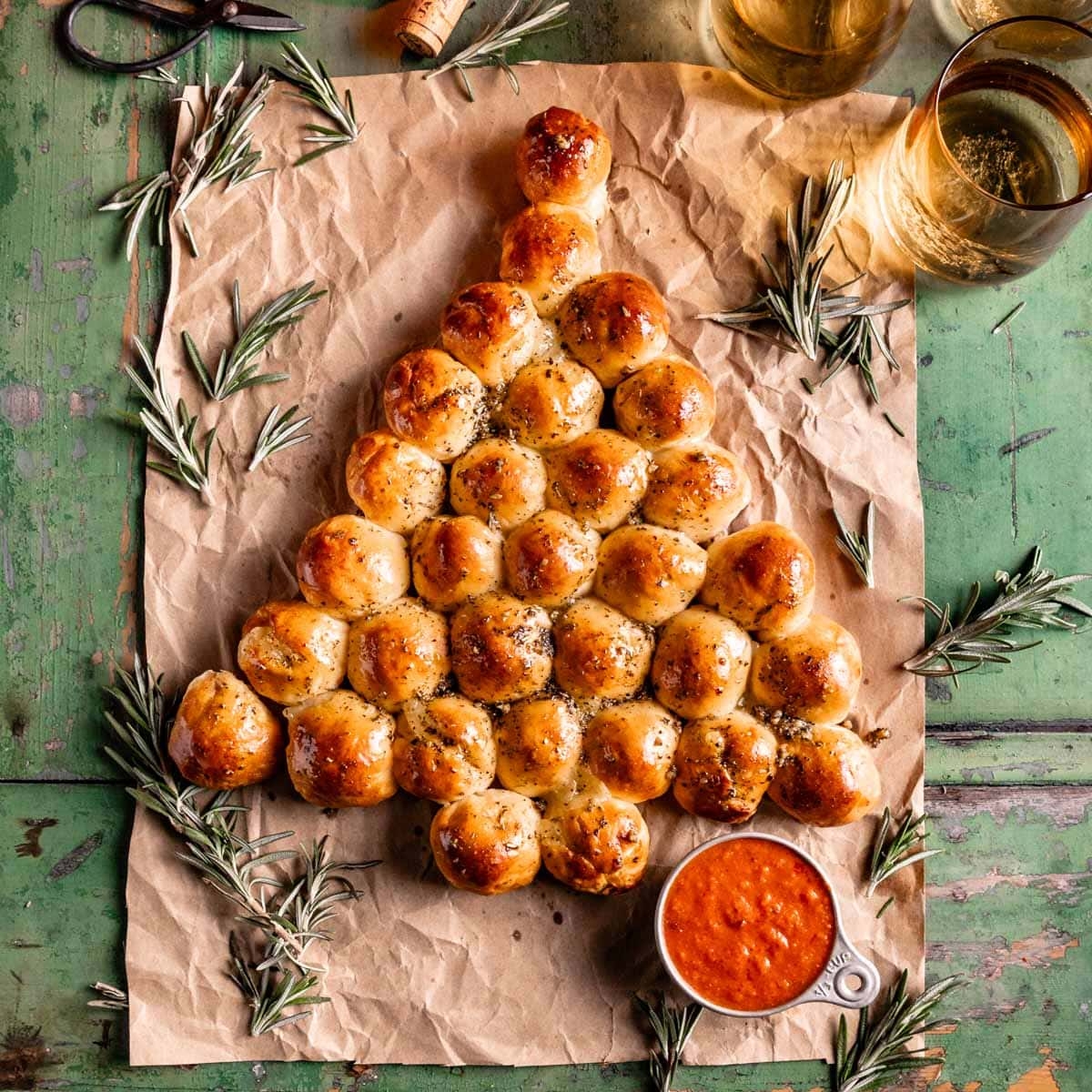 Pull Apart Cheesy Garlic Christmas Tree Bread Recipe Healthy Little Peach