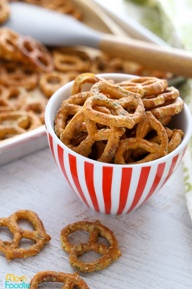Ranch Pretzels Recipe Mom Foodie Ranch Pretzels Recipe Mom Foodie