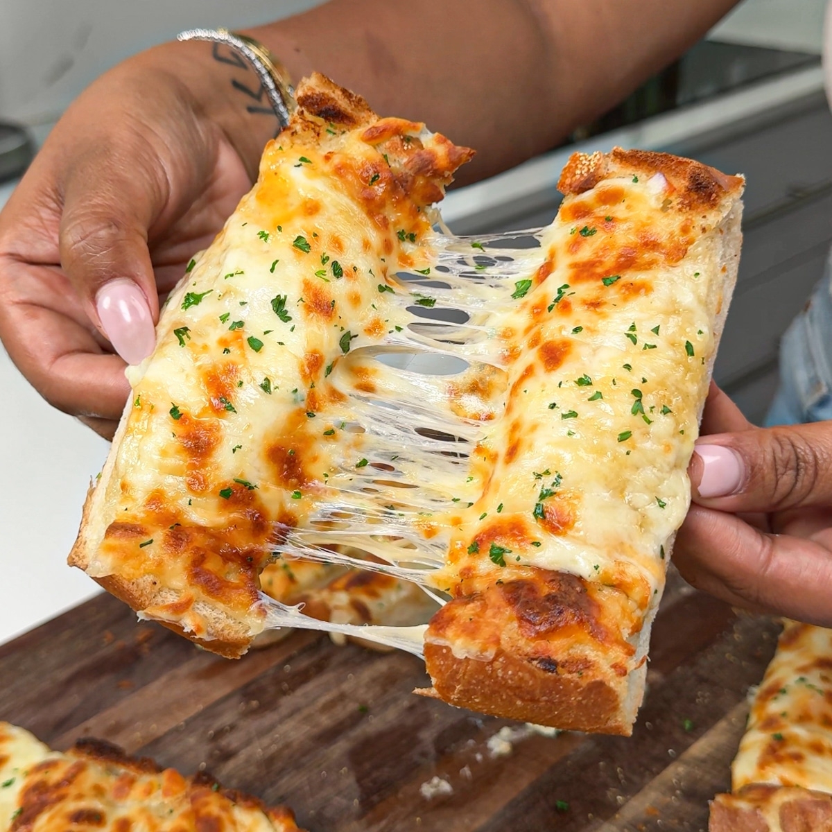 Roasted Garlic Cheesy Bread Toni s Recipes
