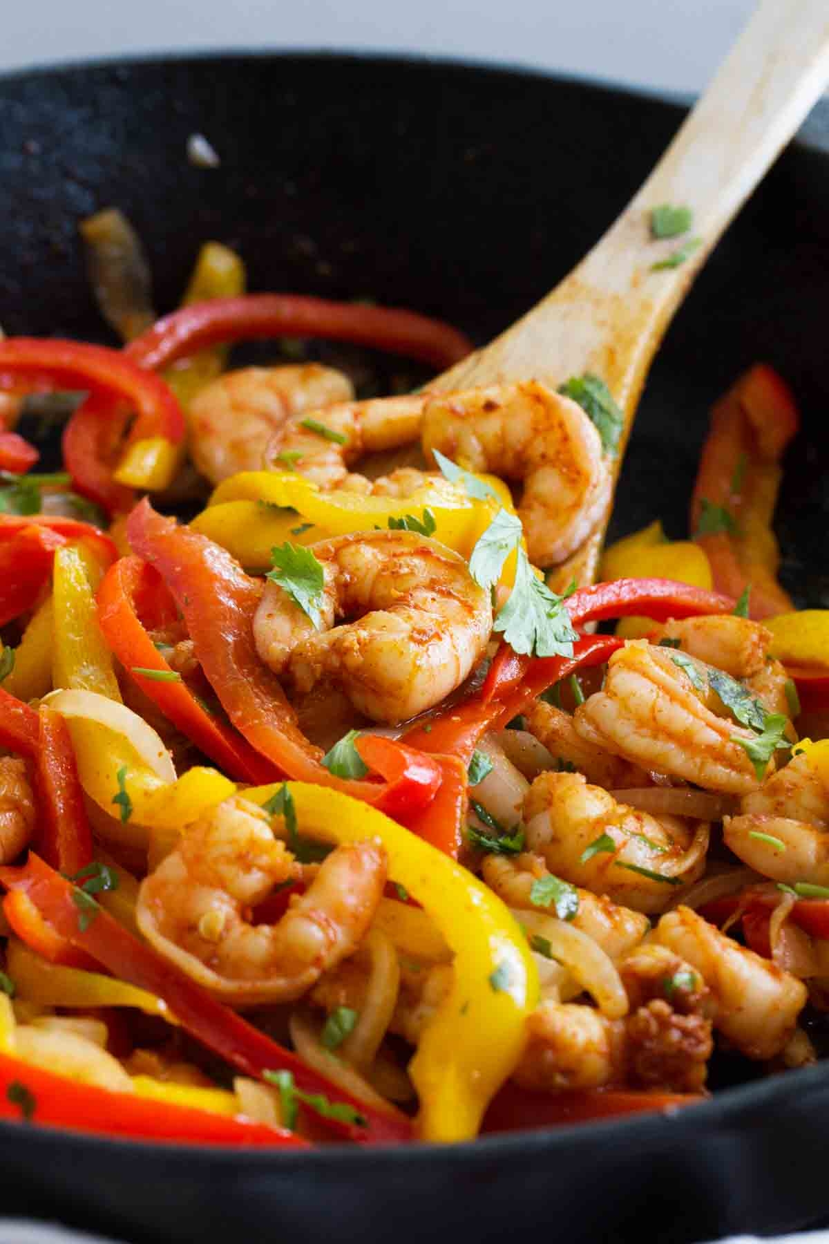 Shrimp Fajitas 30 Minute Recipe One Skillet Taste And Tell
