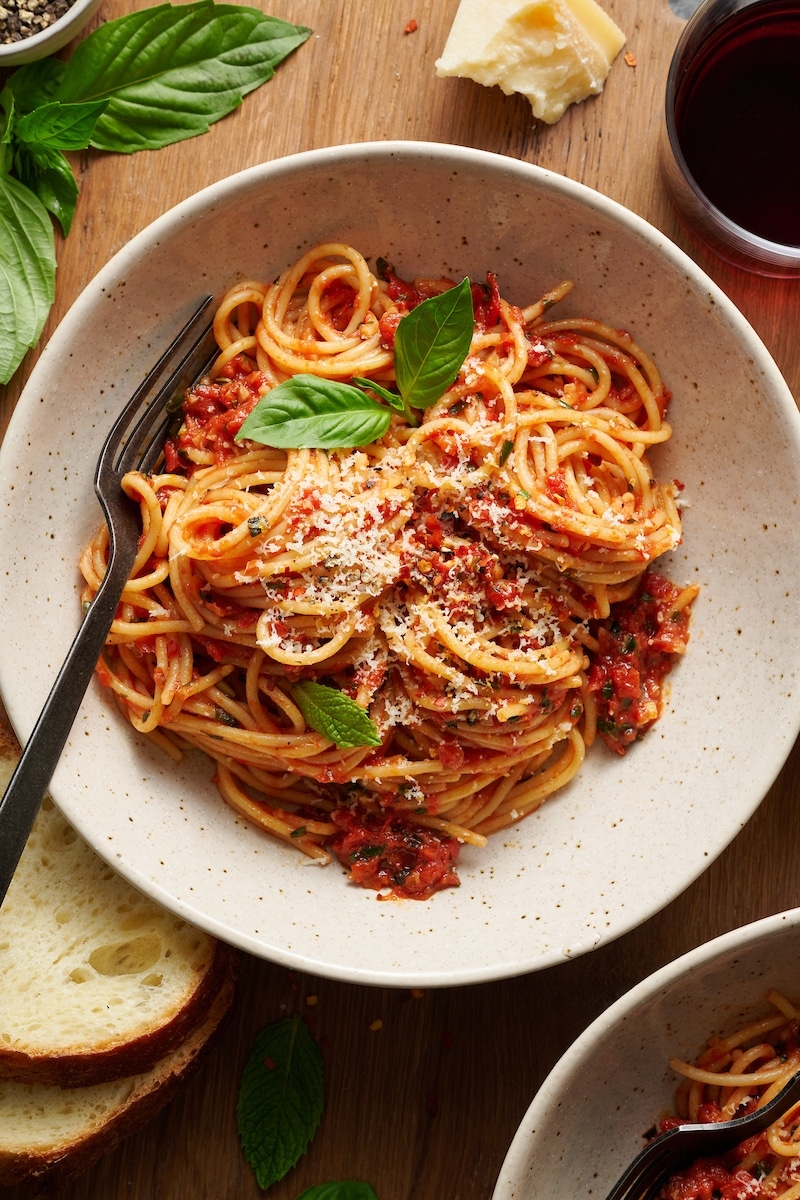 Spaghetti With Fra Diavolo Sauce Baker By Nature